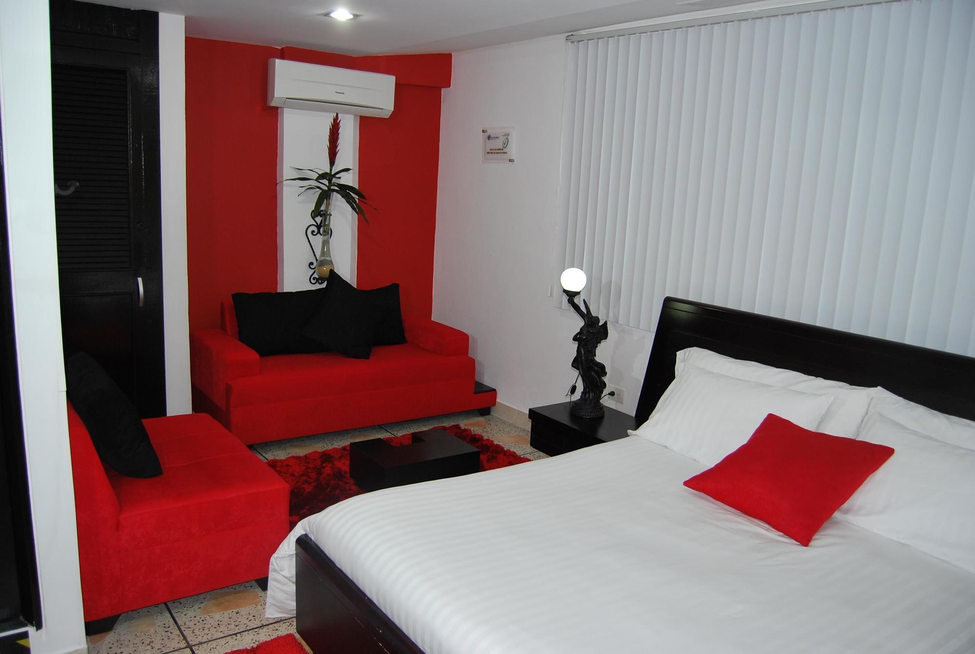Hotel San Jeronimo Armenia Экстерьер фото